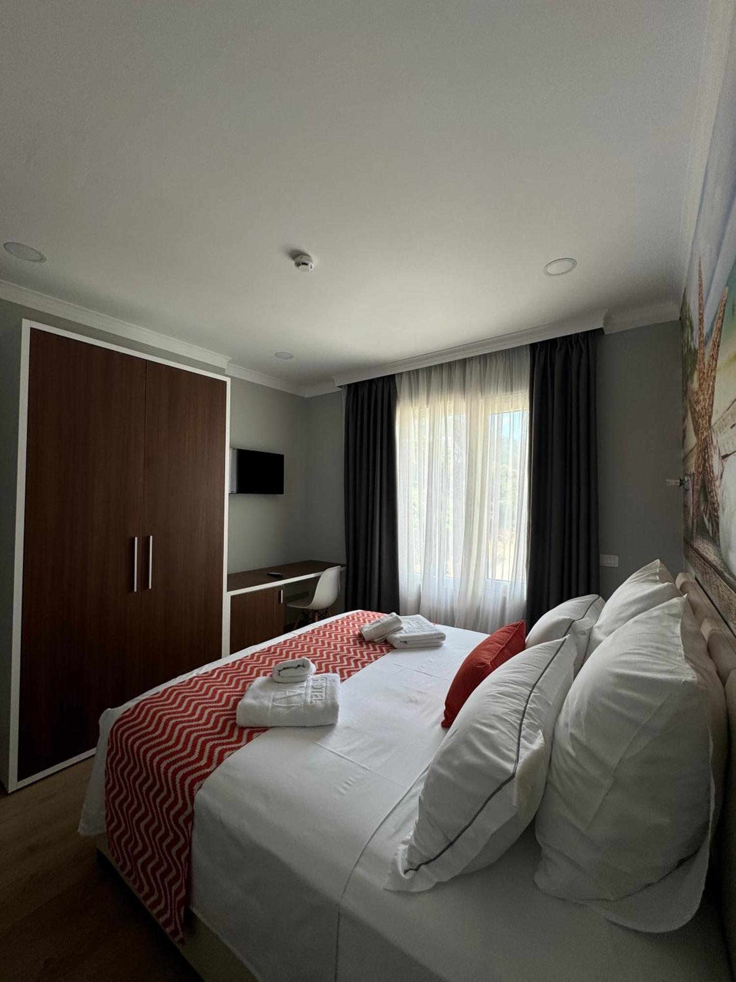 Hotel Britania Vlore Ruang foto