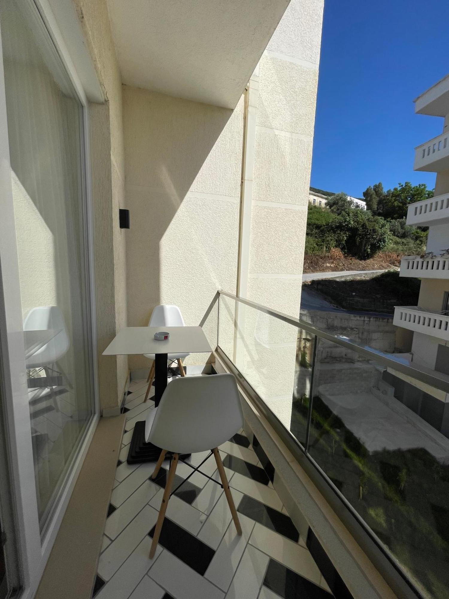 Hotel Britania Vlore Ruang foto