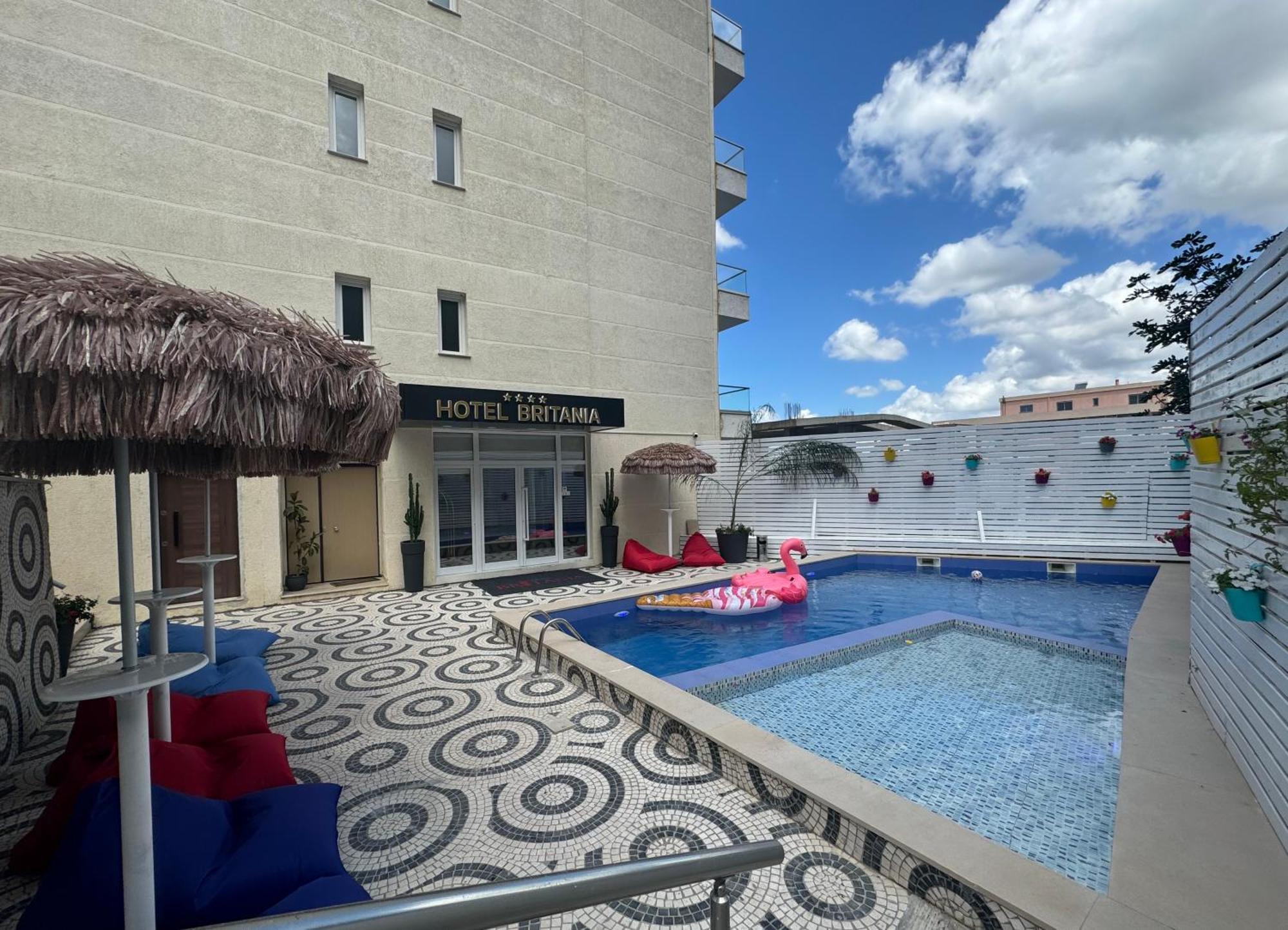 Hotel Britania Vlore Bagian luar foto