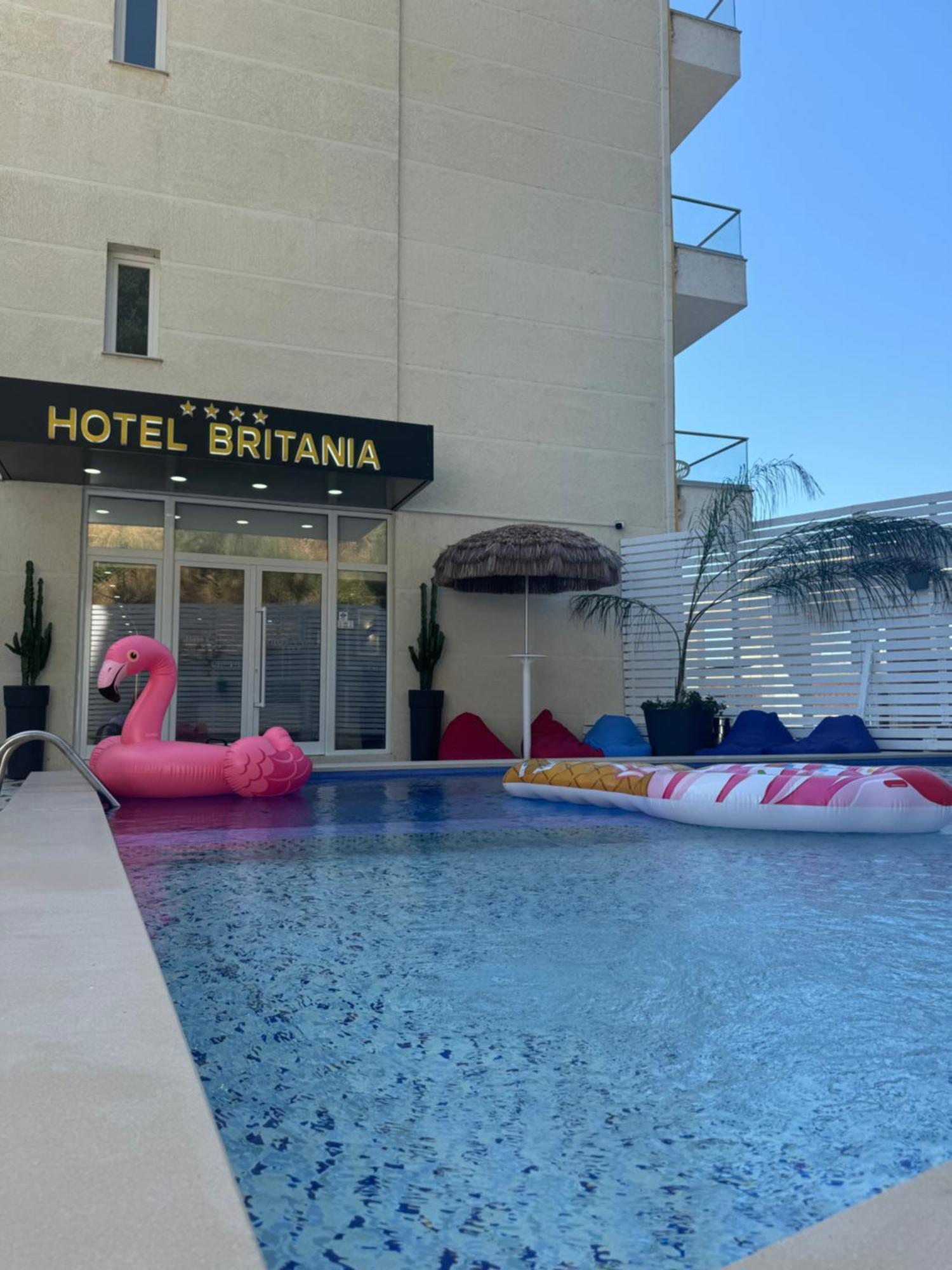Hotel Britania Vlore Bagian luar foto