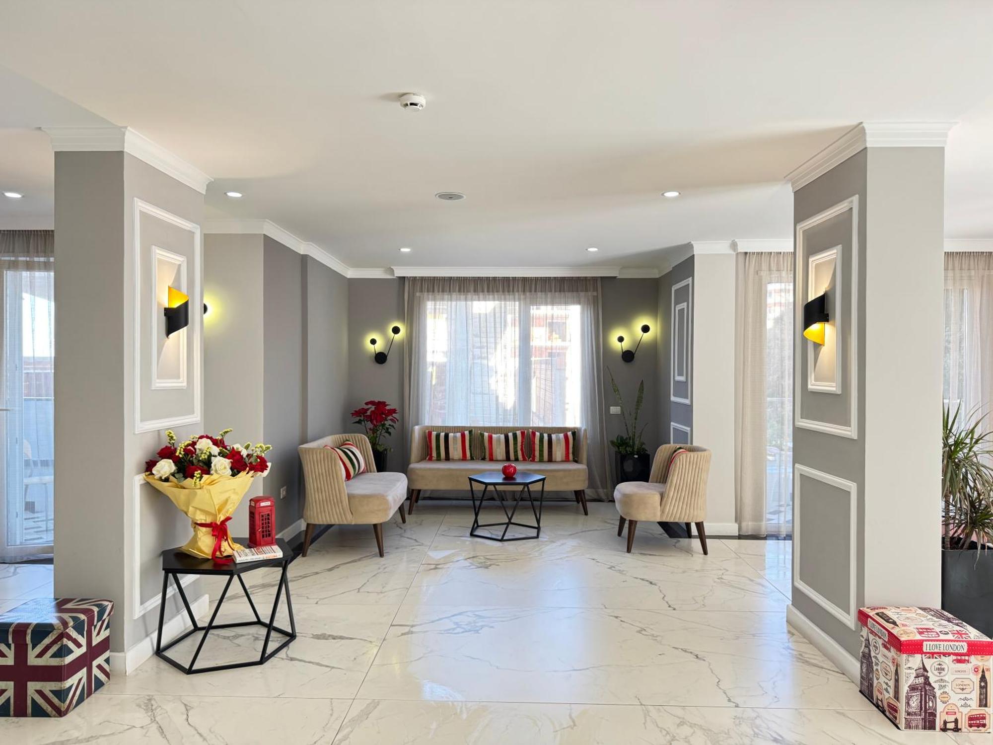 Hotel Britania Vlore Bagian luar foto
