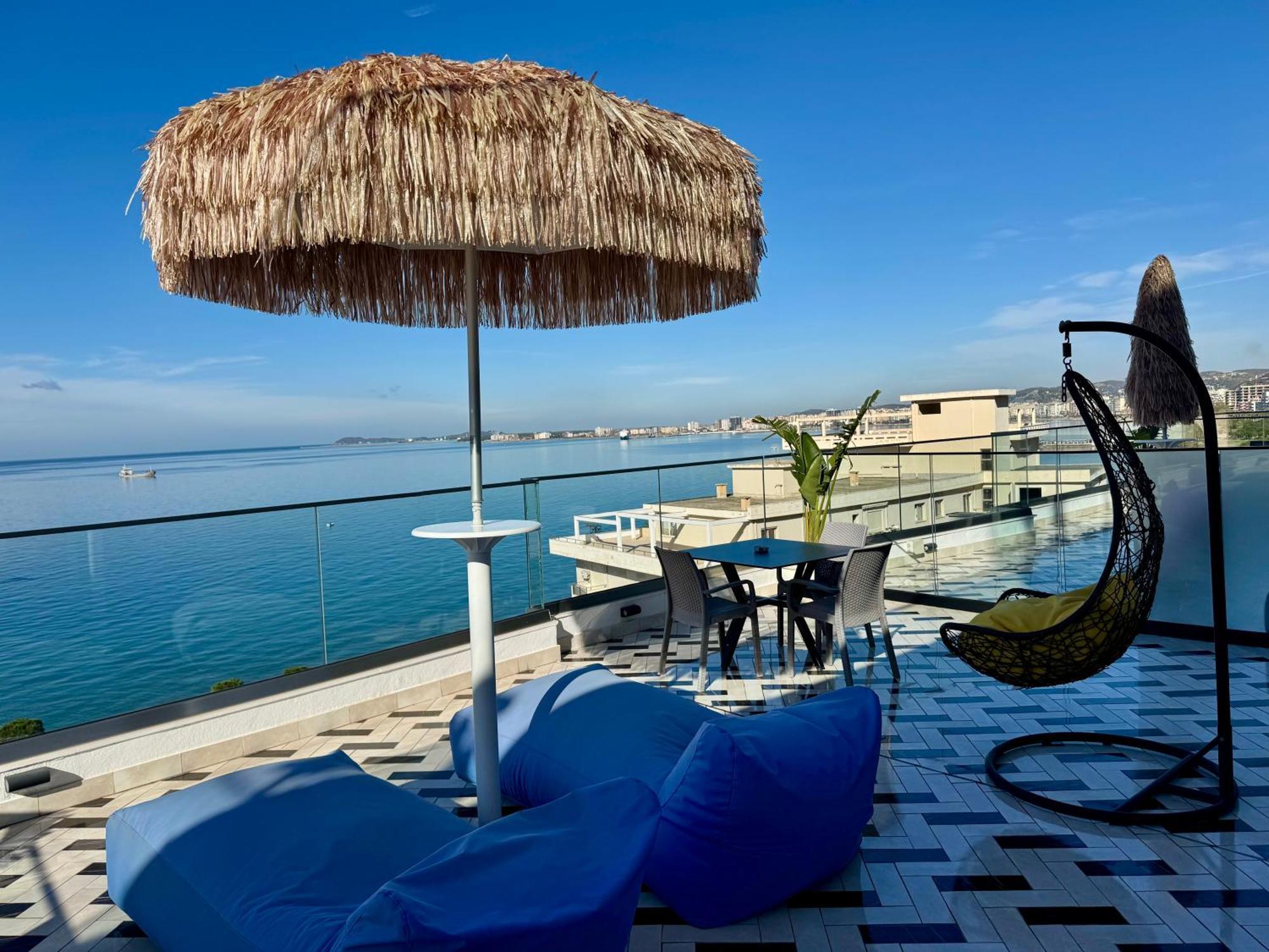 Hotel Britania Vlore Bagian luar foto